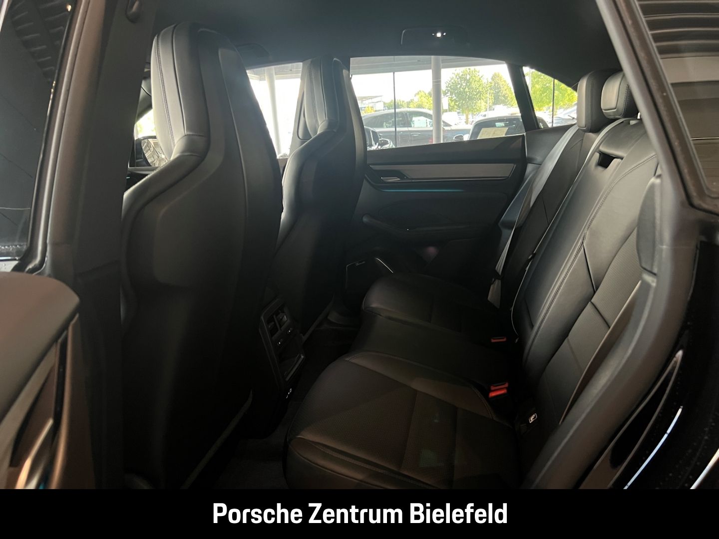 Porsche Macan 4S Burmester Rückfahrkamera Luftfederung
