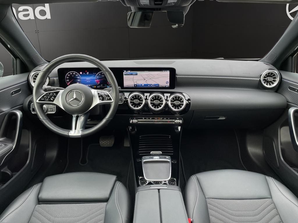 Mercedes-Benz A 180 - Samsaru's Car Outlet