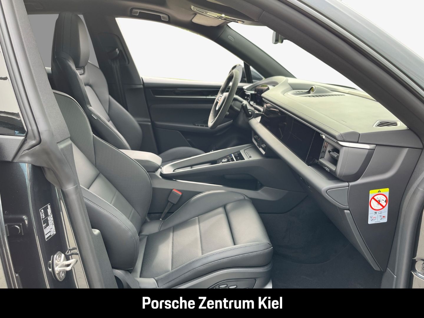 Porsche Macan 4S HA-Lenkung InnoDrive HUD Sitzbelüftung