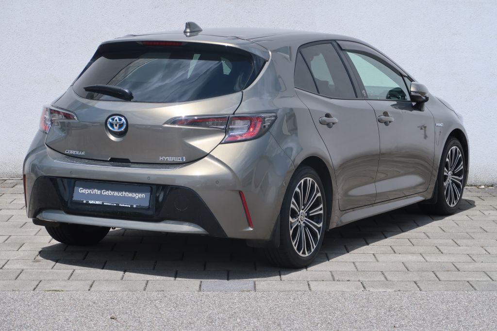 Toyota Corolla 1.8 Hybrid - Samsaru's Car Outlet