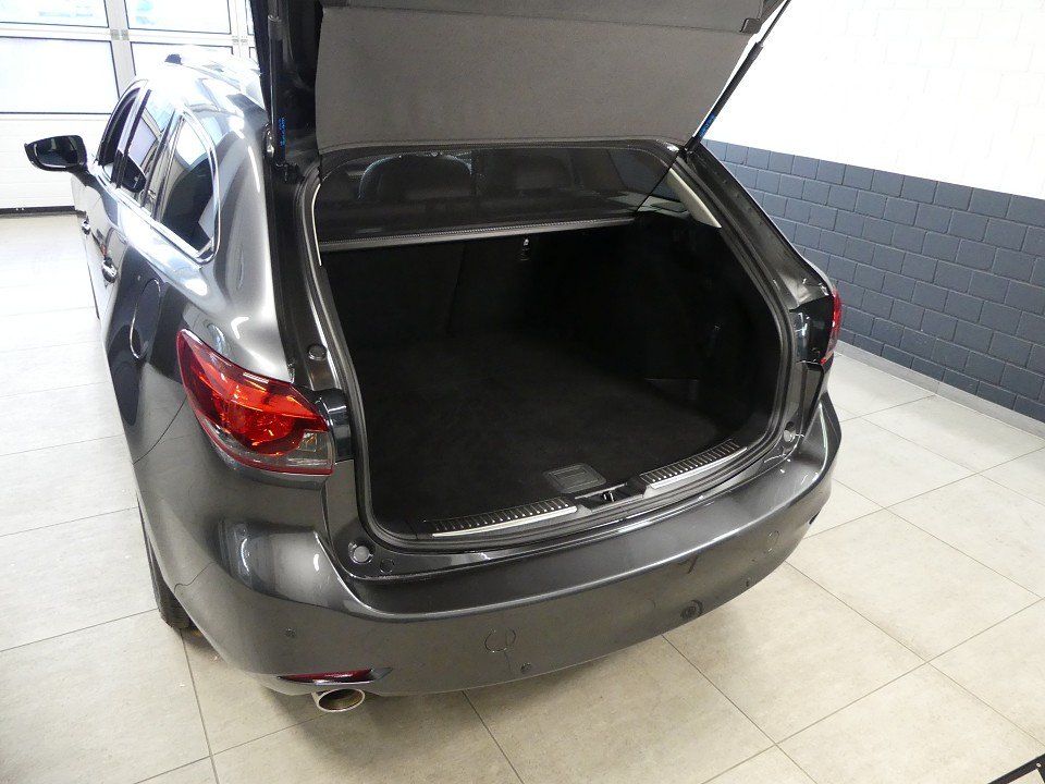 Mazda 6 2.0 Exclusive Line - LED - 1. Hand - HU neu -