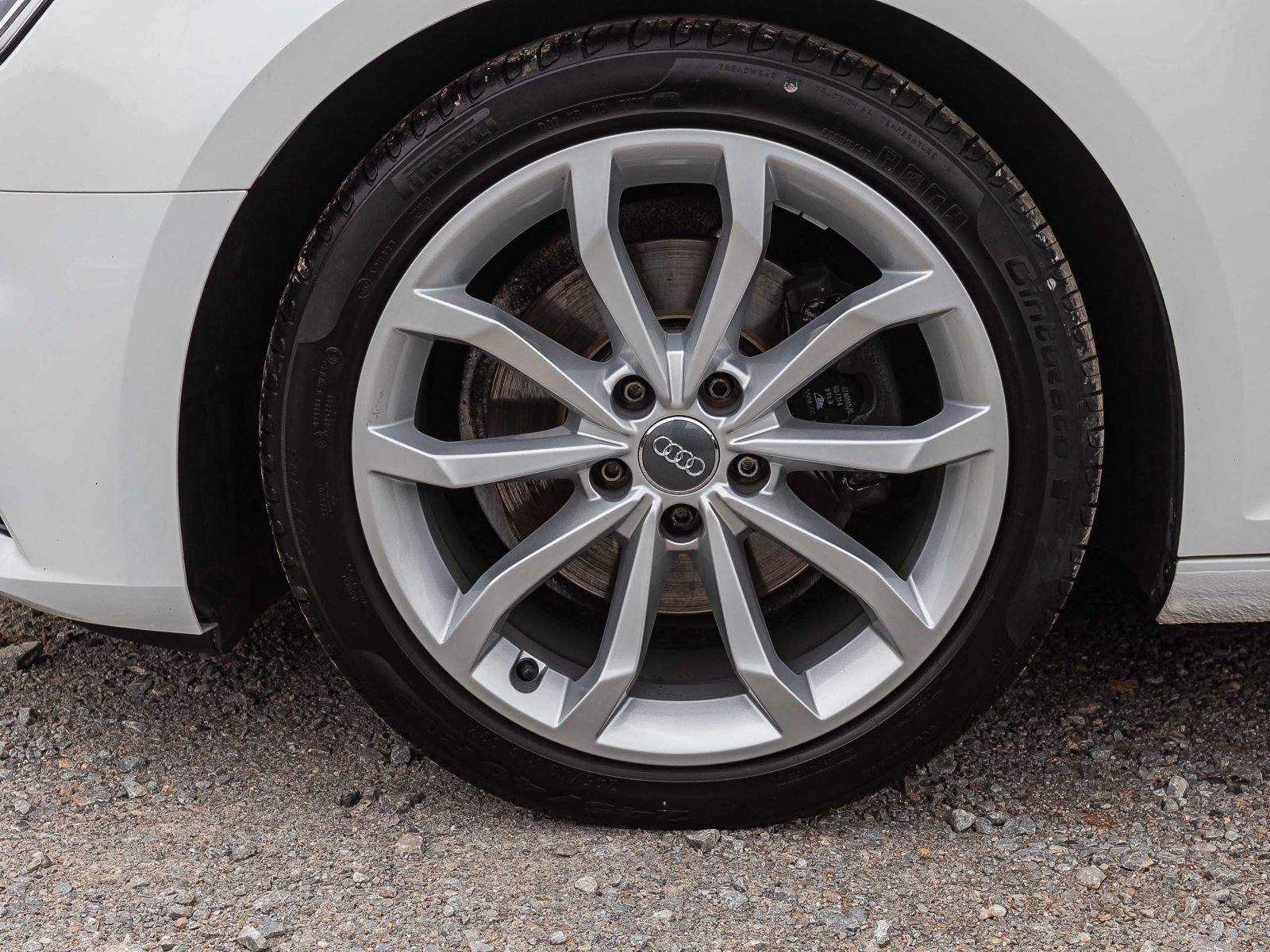 Audi A4 Avant S line 35TFSI - Samsaru's Car Outlet