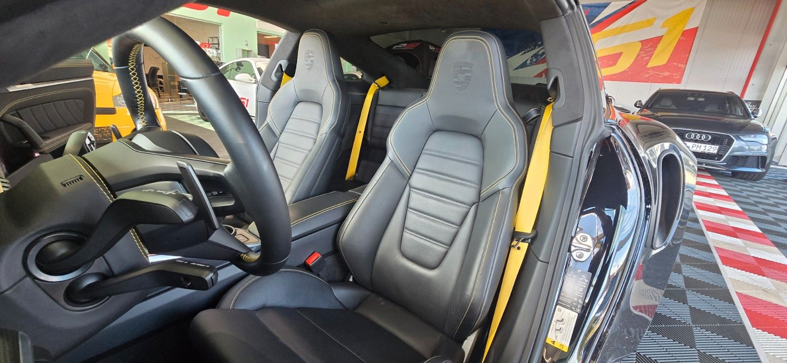 Porsche 992 Turbo S/SportAGA/Pano/Lift/Approved