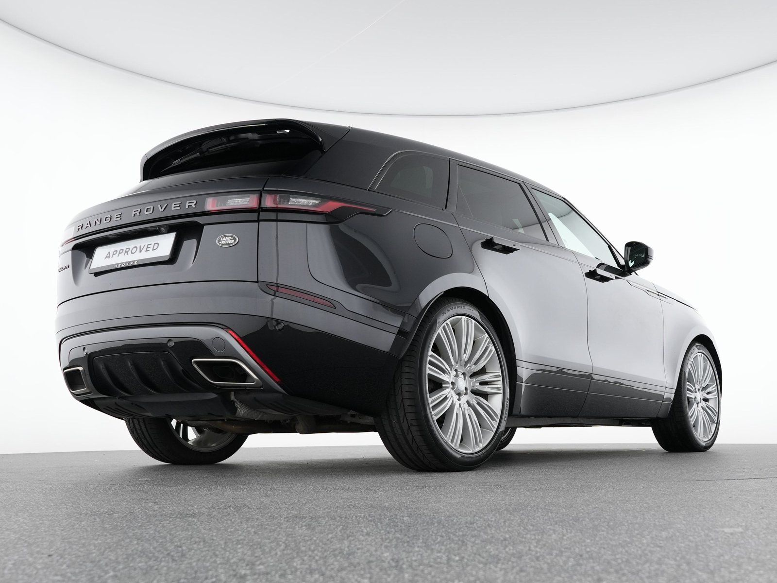 Range Rover Velar D300 R-Dynamic SE - Samsaru's Car Outlet