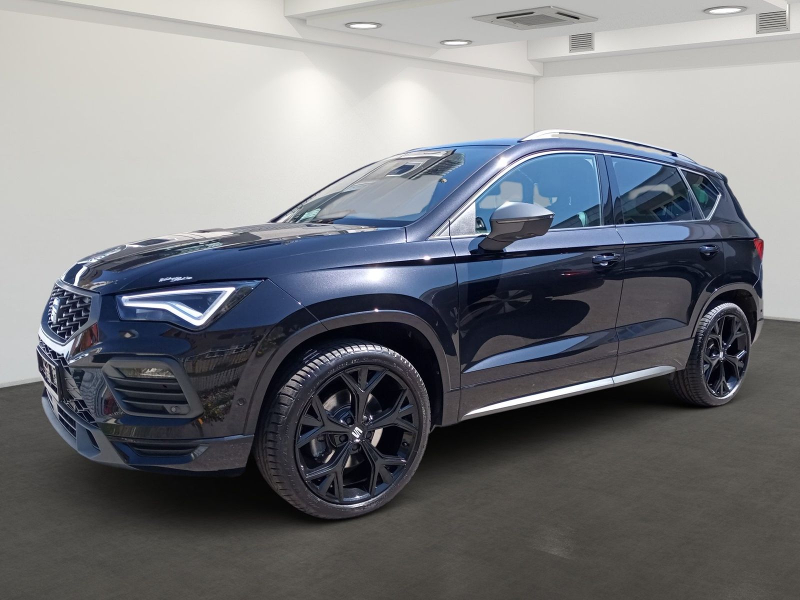 Seat Ateca 2.0 TDI DSG FR 4Drive AHK. LED. Navi. Rück