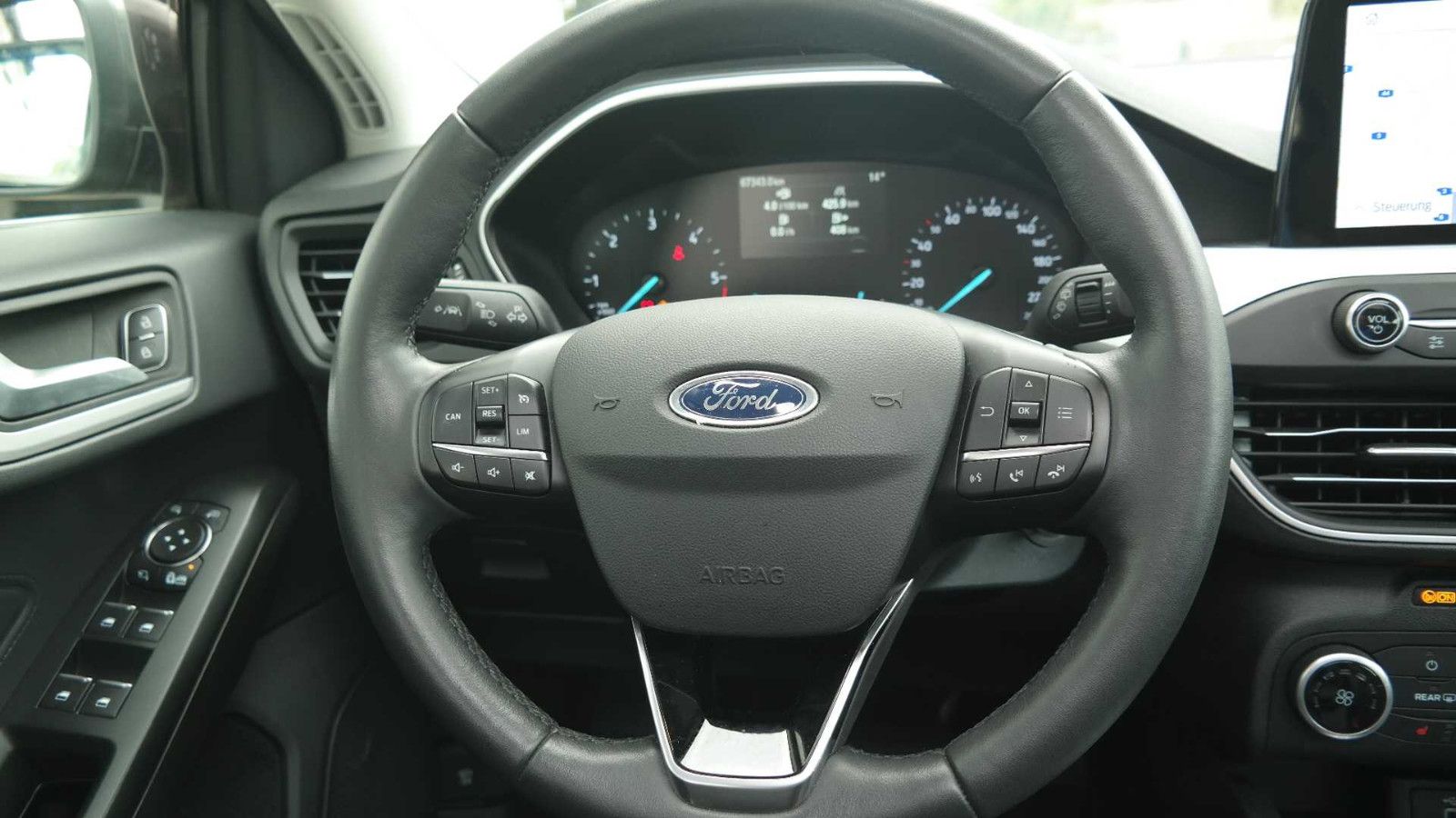 Ford Focus 1,5 EcoBlue - Samsaru's Car Outlet