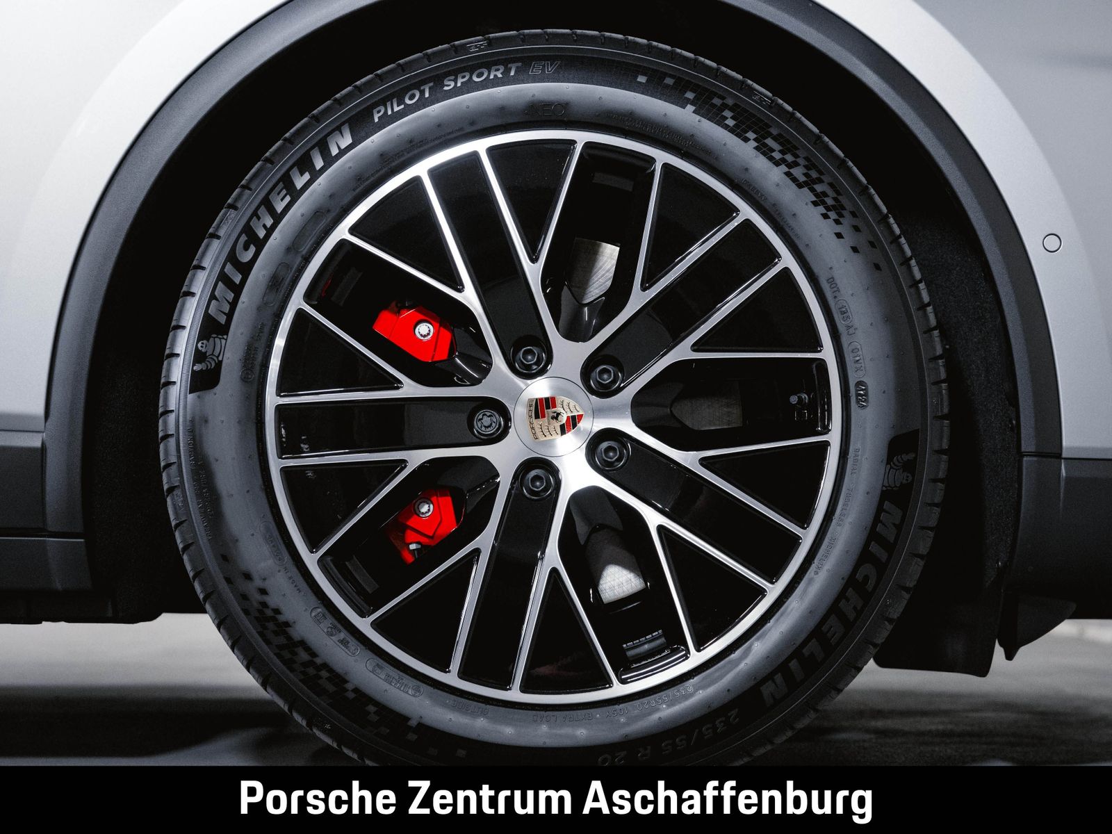 Porsche Macan 4S Electric Sport Chrono Panoramadach