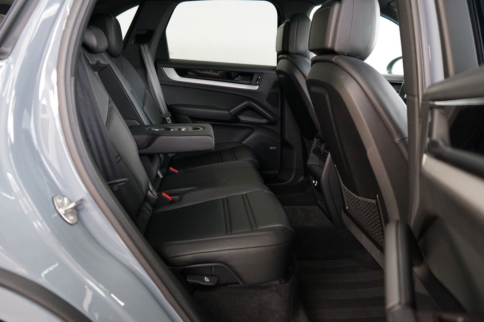 Porsche Cayenne E-Hybrid/P-Display/HAL/HD/14W/INNO/360°
