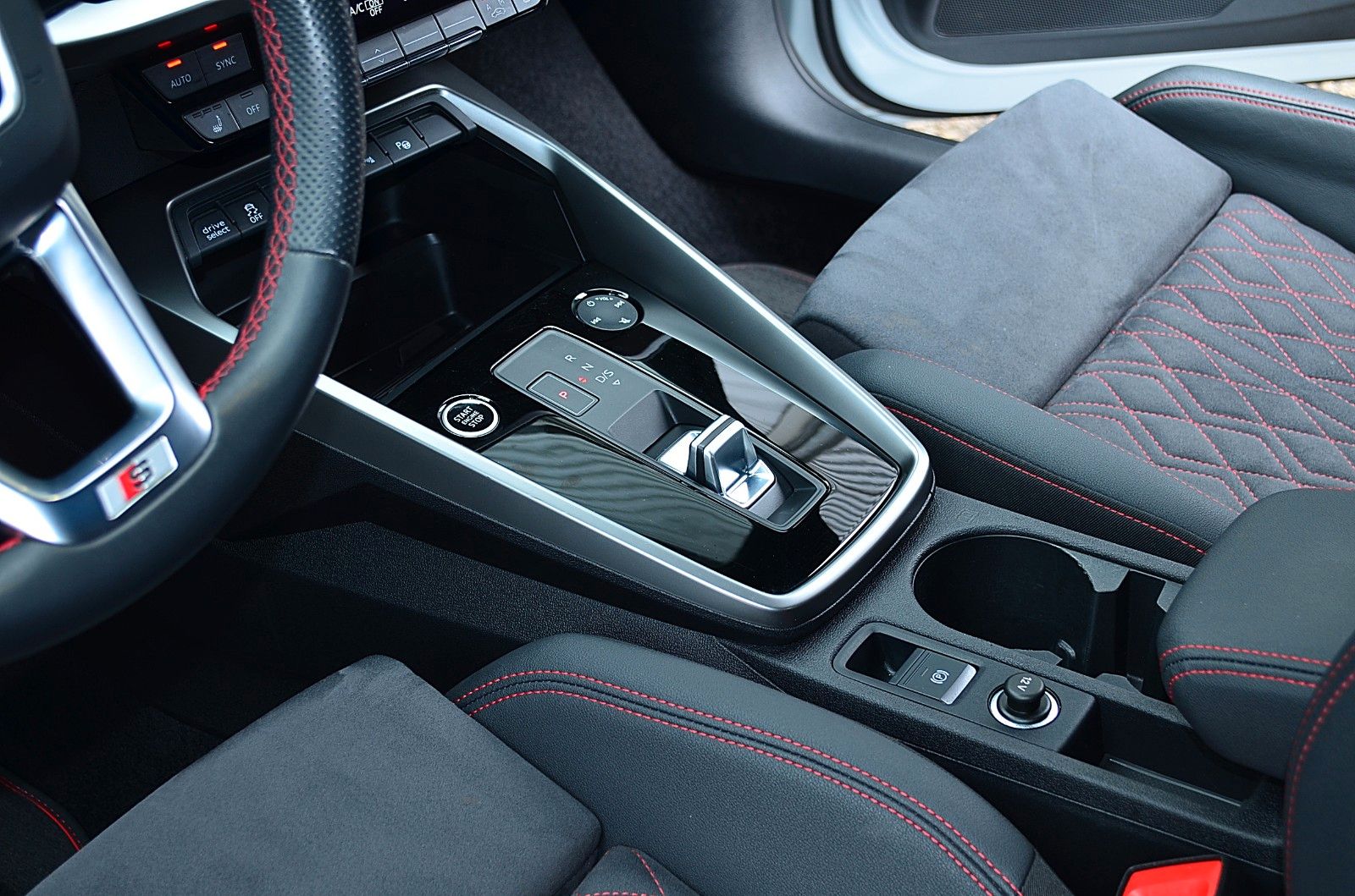 Audi A3 SB 40 TFSI e S.line - Samsaru's Car Outlet