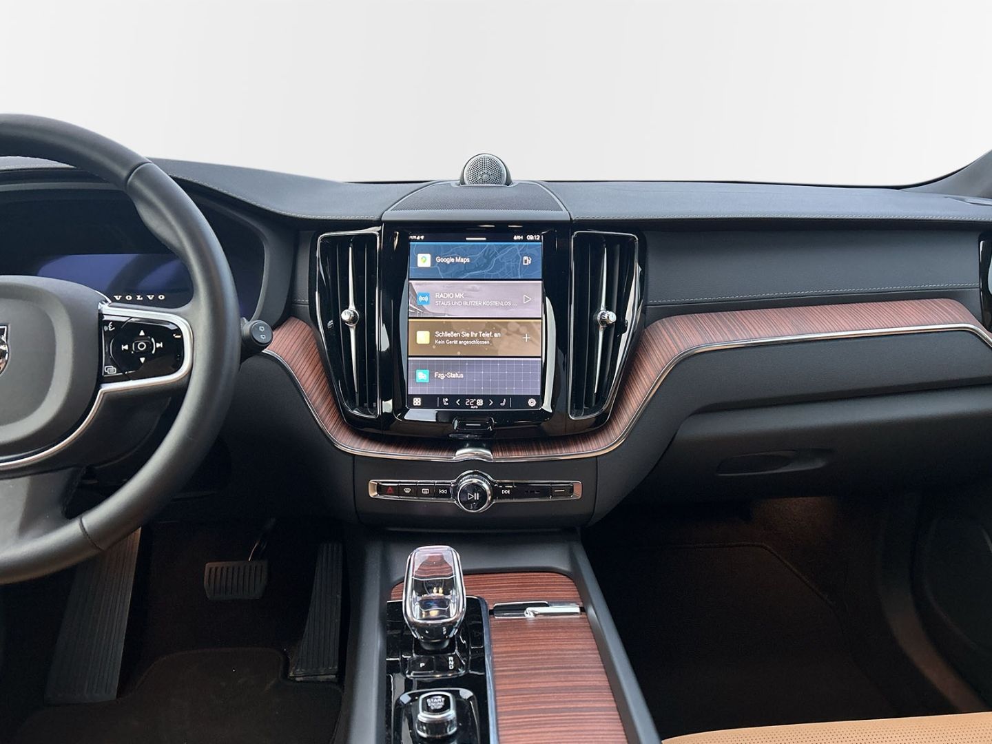 Volvo XC60 B5 Benzin AWD Ultra Dark 21'' ACC LED Nappa