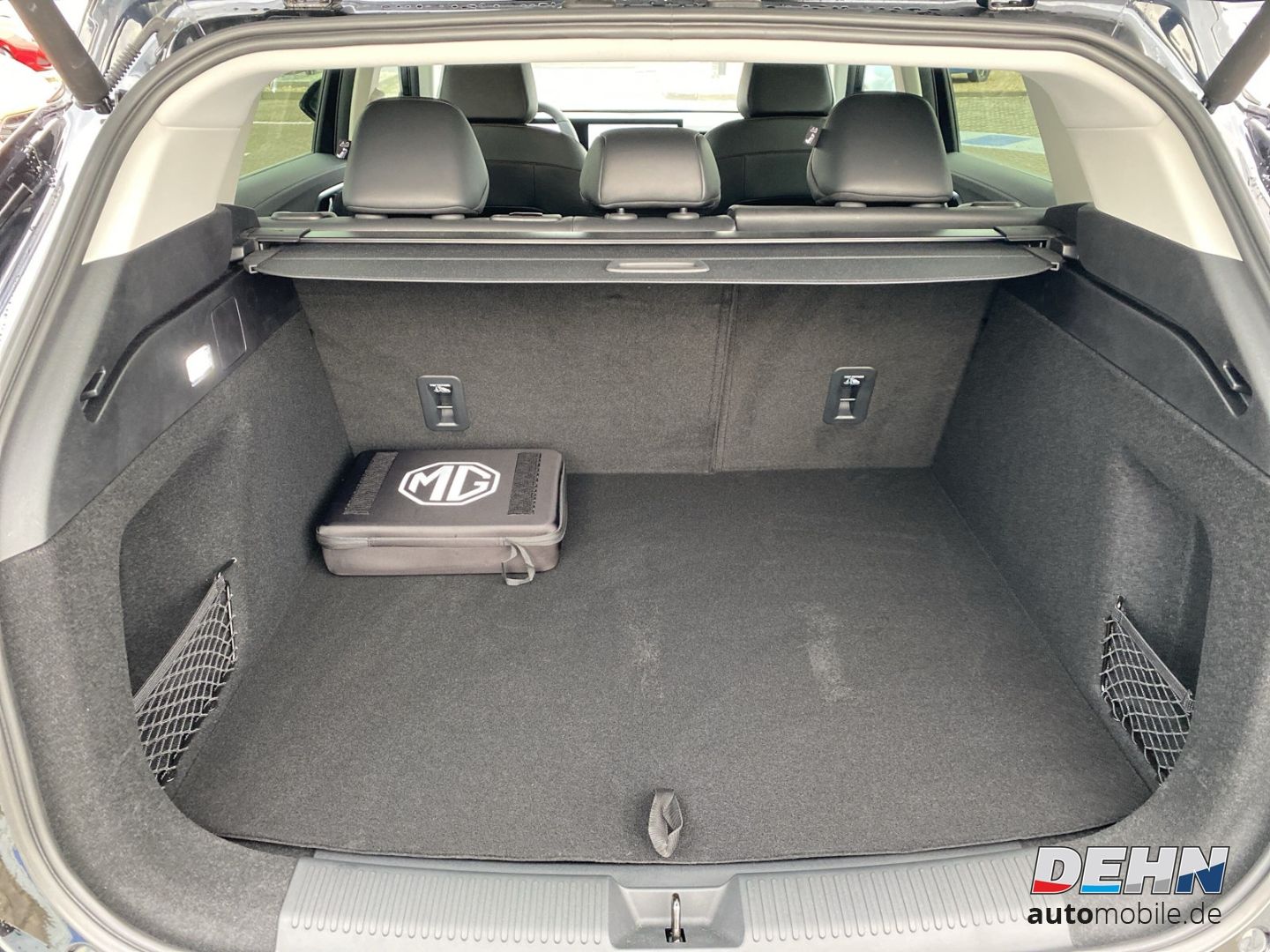 MG HS Plug-In-Hybrid 1.5T 21kWh 2WD LUXURY Navi 360