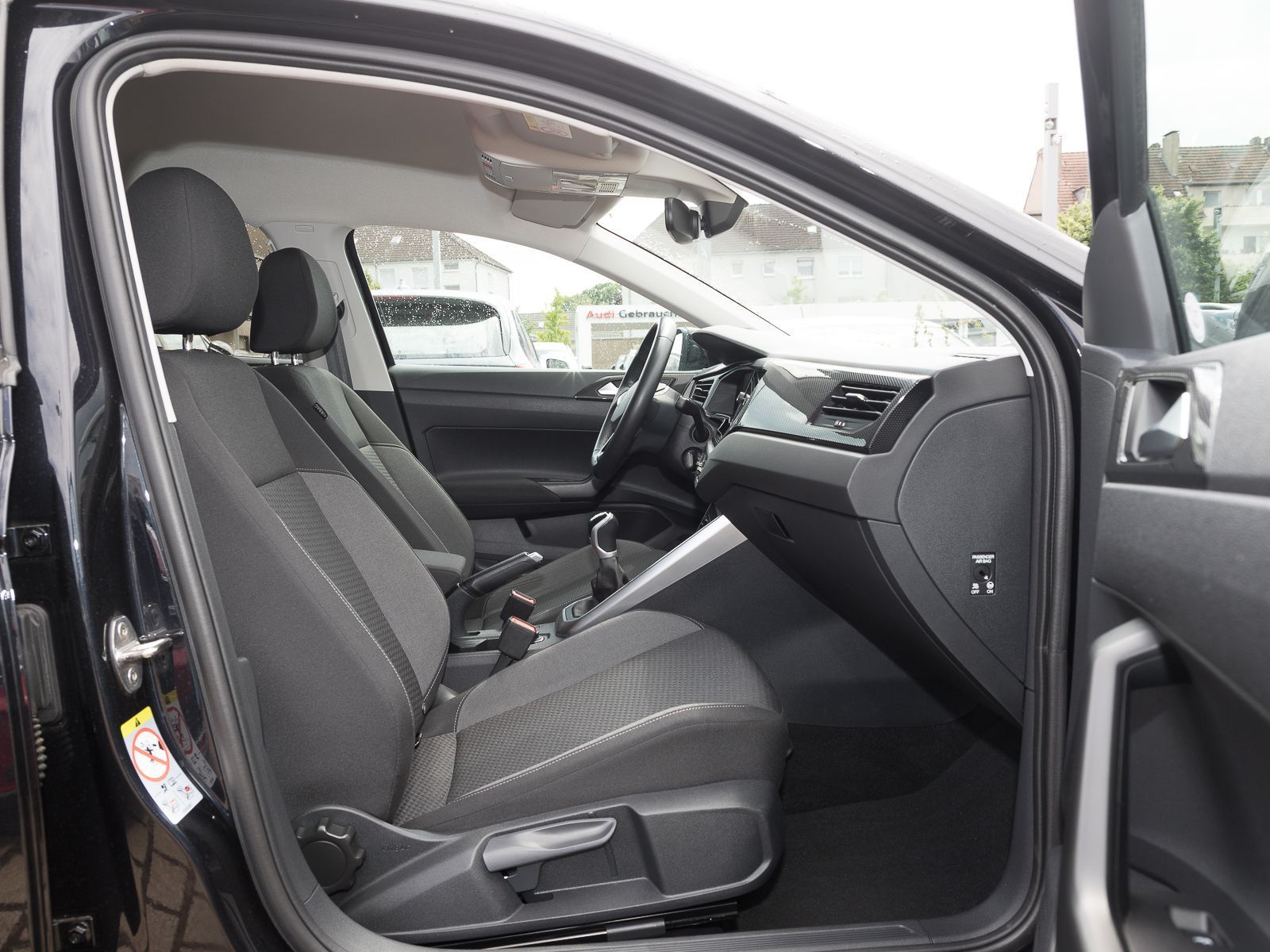 Volkswagen Taigo LIFE - Samsaru's Car Outlet