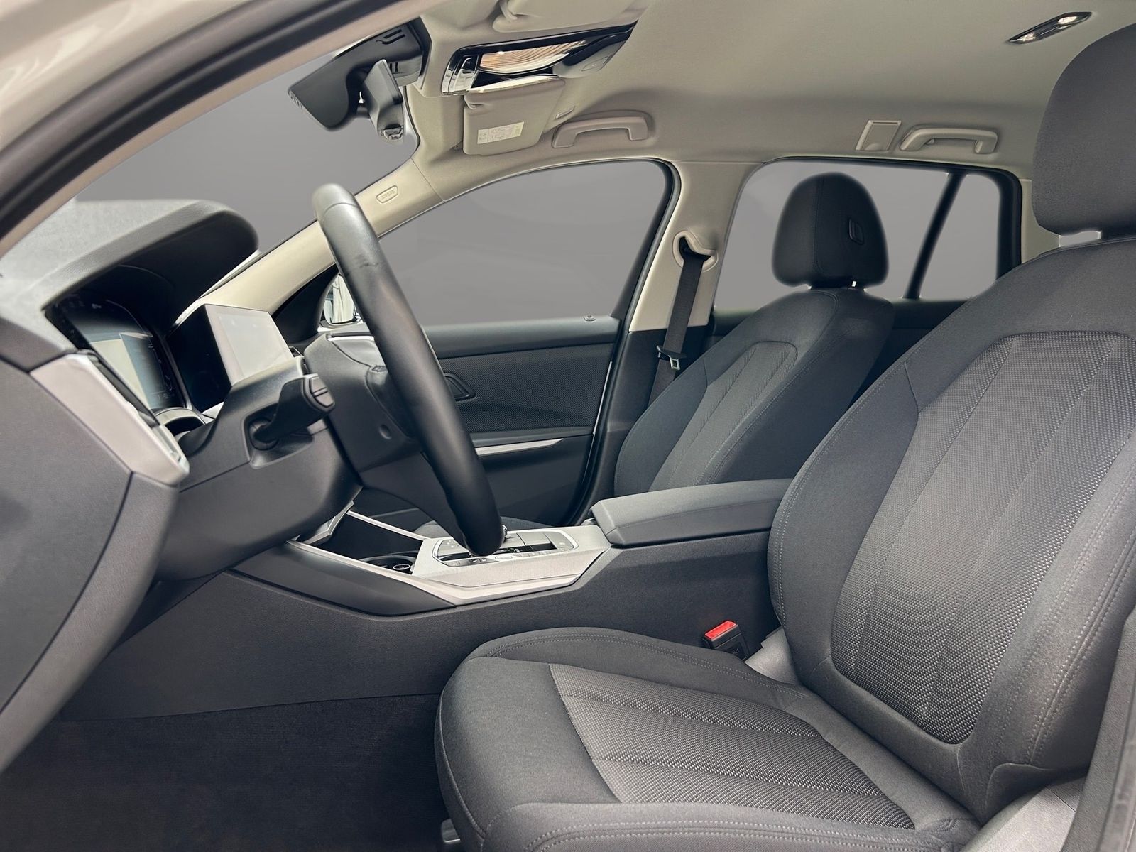 BMW 330e Touring - Samsaru's Car Outlet