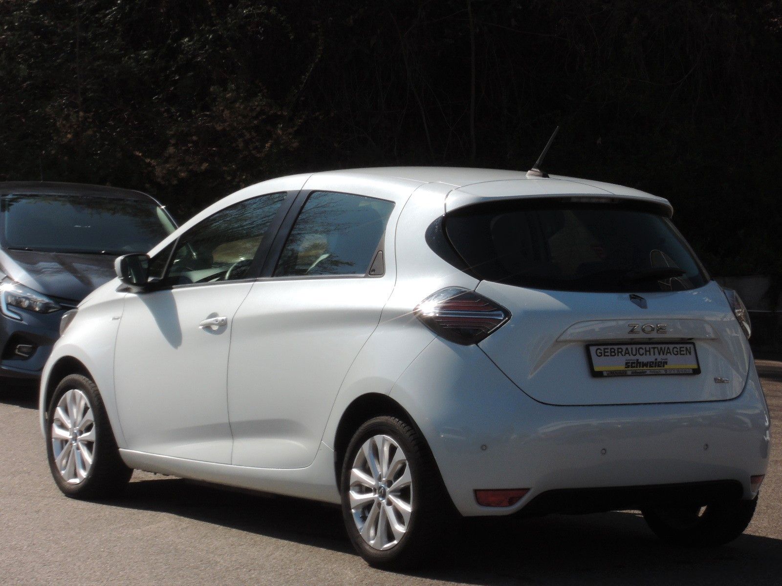 Renault ZOE R135 Z.E.50 Experie. - Samsaru's Car Outlet