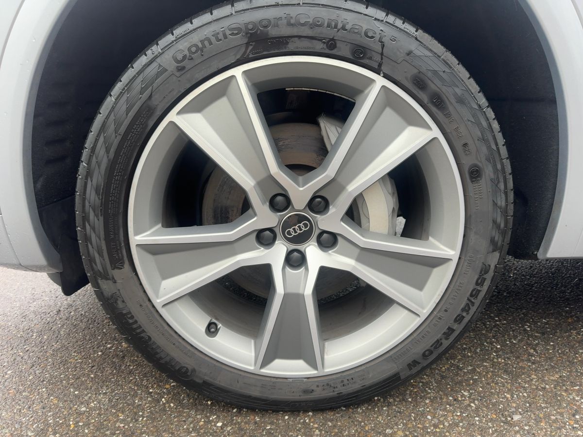 Audi Q5 S line 50 TFSI e qu. AHK NAV+ LED EL.HECKKL.