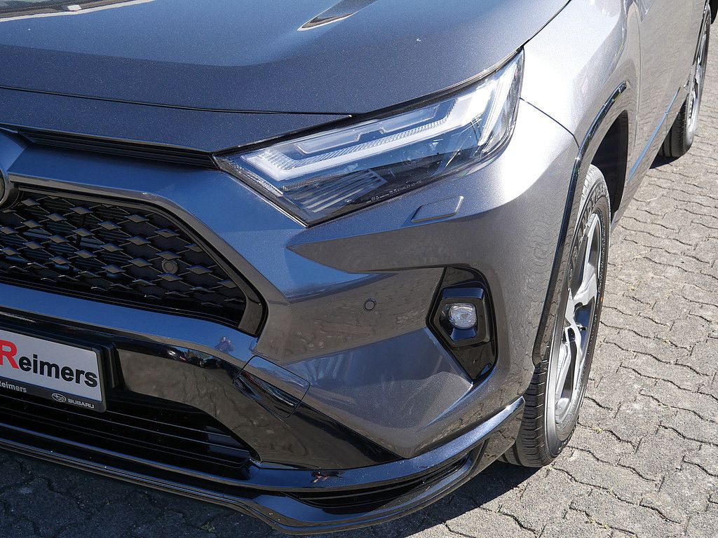 Toyota RAV 4 Plug-in Hybrid 4x4 AHK 1850 KG HUD teampla