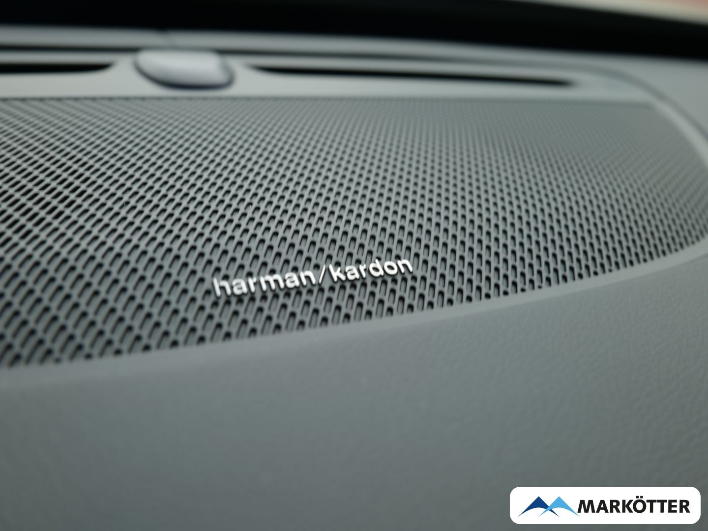 Volvo XC90 T8 AWD Recharge Plus Dark 7-Sitzer/Four-C