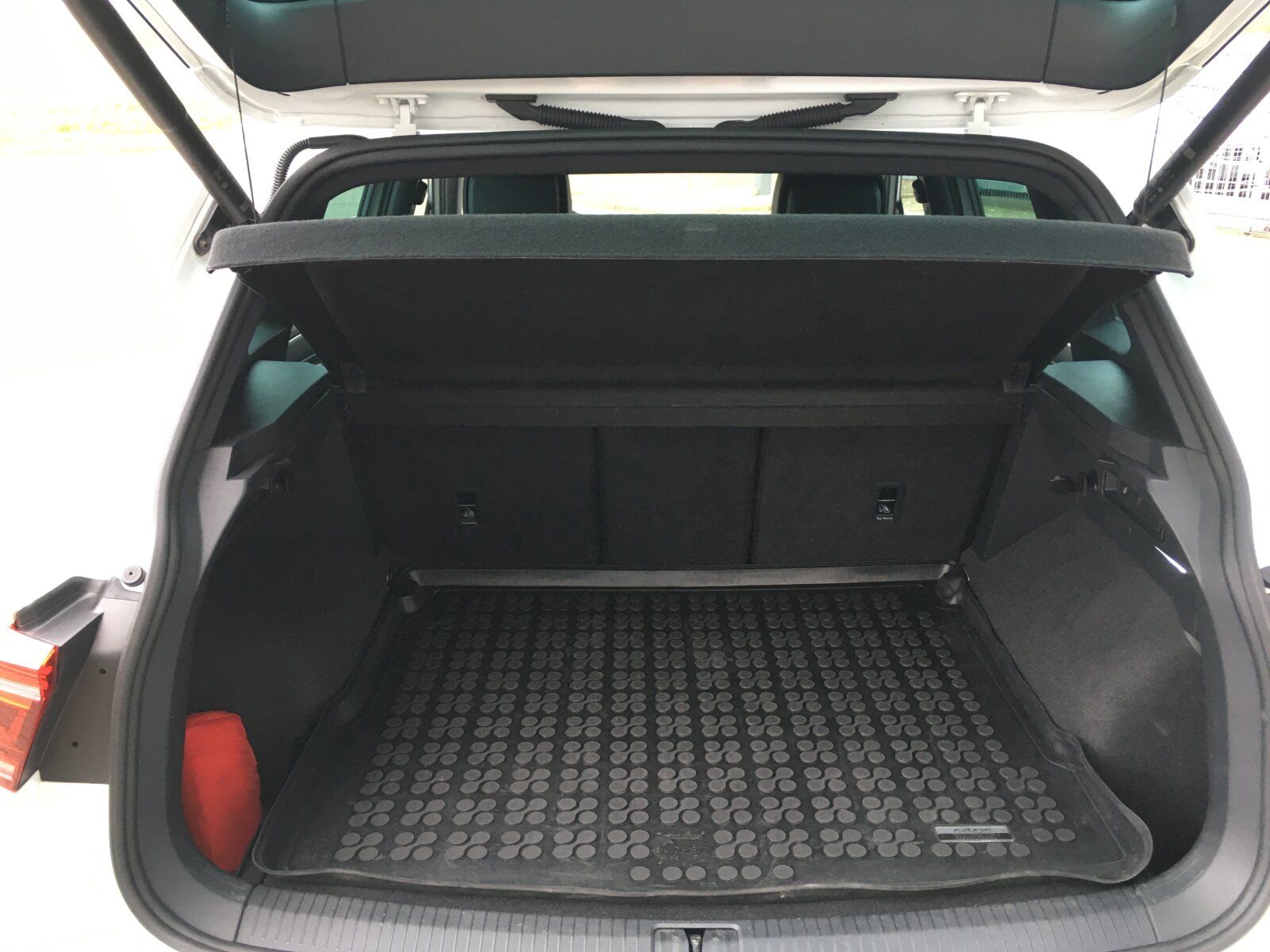 Volkswagen Tiguan R-Line 2.0 TDI 4Motion Leder+Soundsystem+
