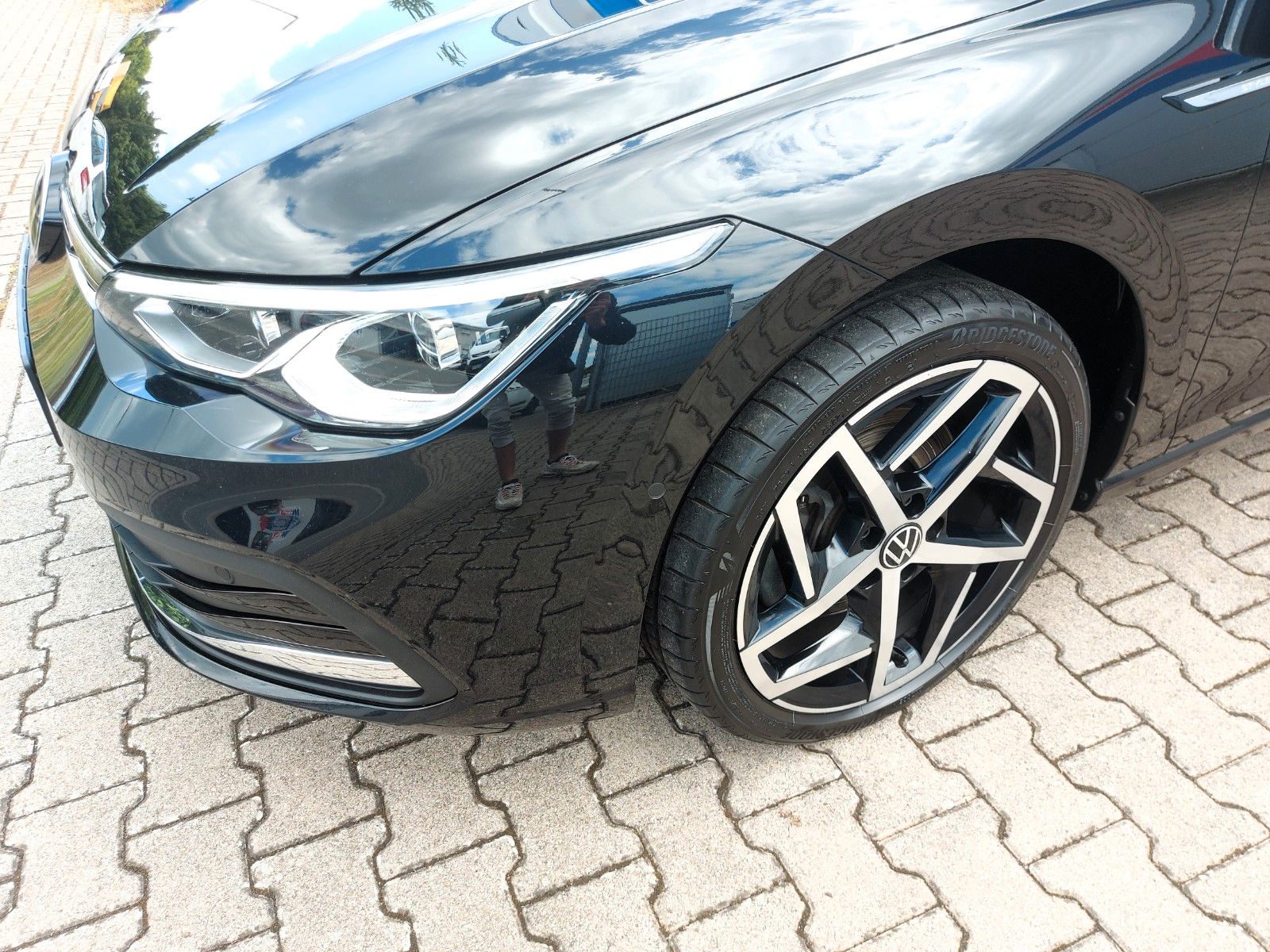 Volkswagen Golf VIII Variant 2.0 TDI Style - Samsaru's Car Outlet