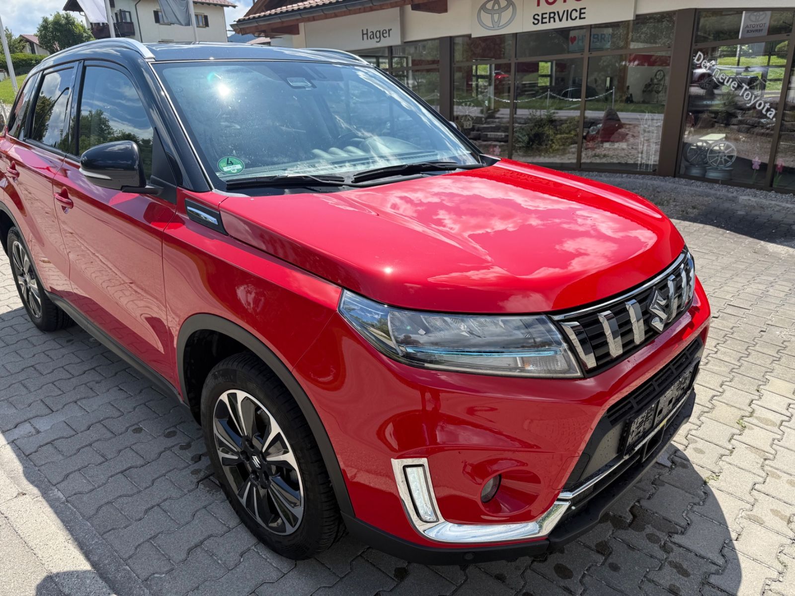 Suzuki Vitara 1.4 Mild-Hybrid Comfort+ - Samsaru's Car Outlet