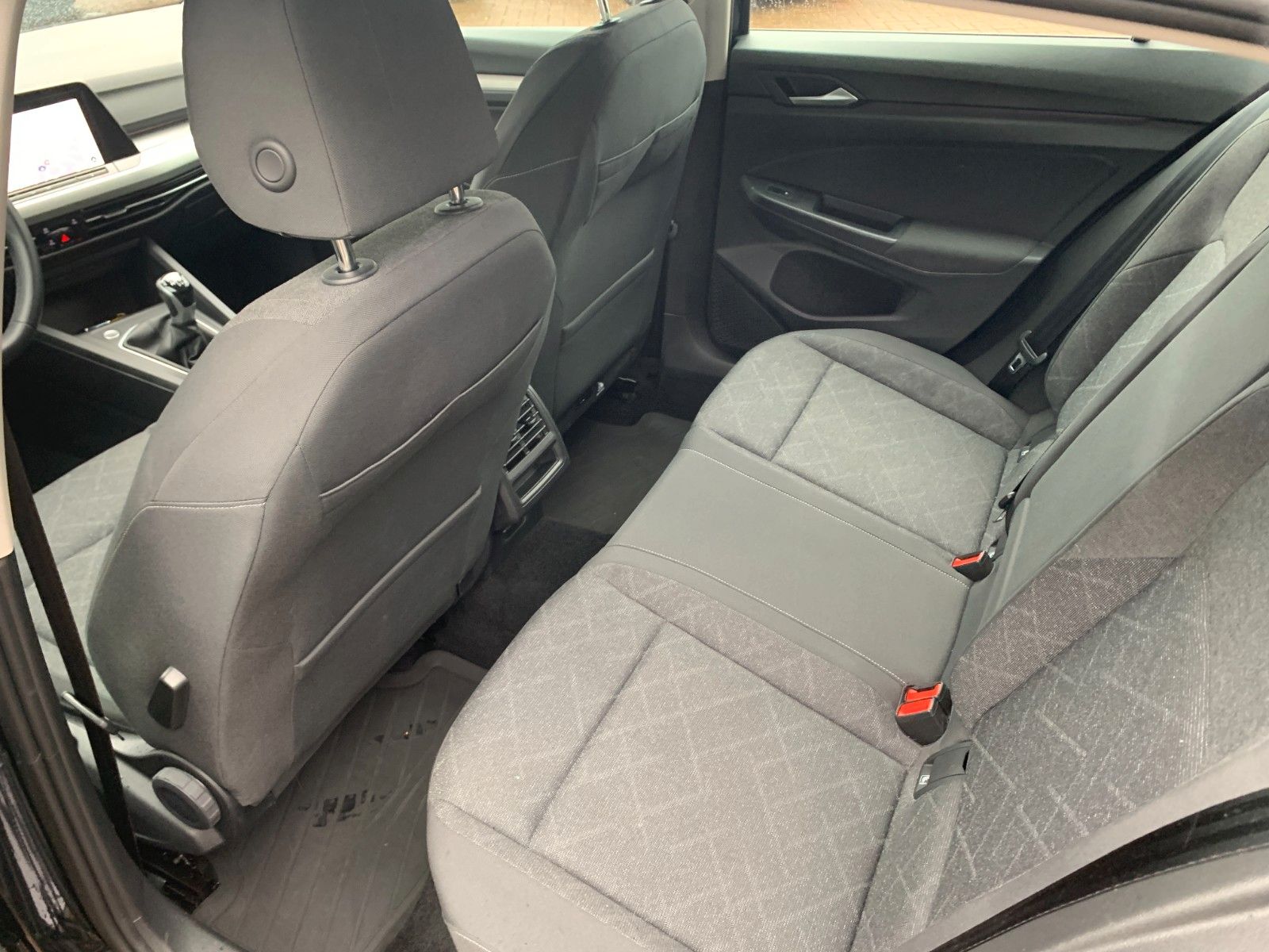 Volkswagen Golf Life - Samsaru's Car Outlet