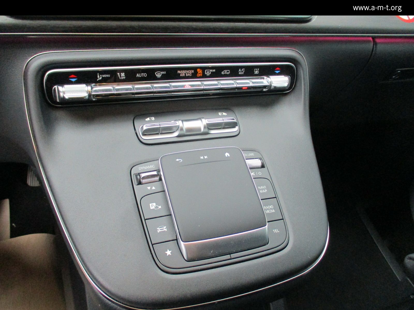 Mercedes-Benz V 300 d Avantg lang - Samsaru's Car Outlet
