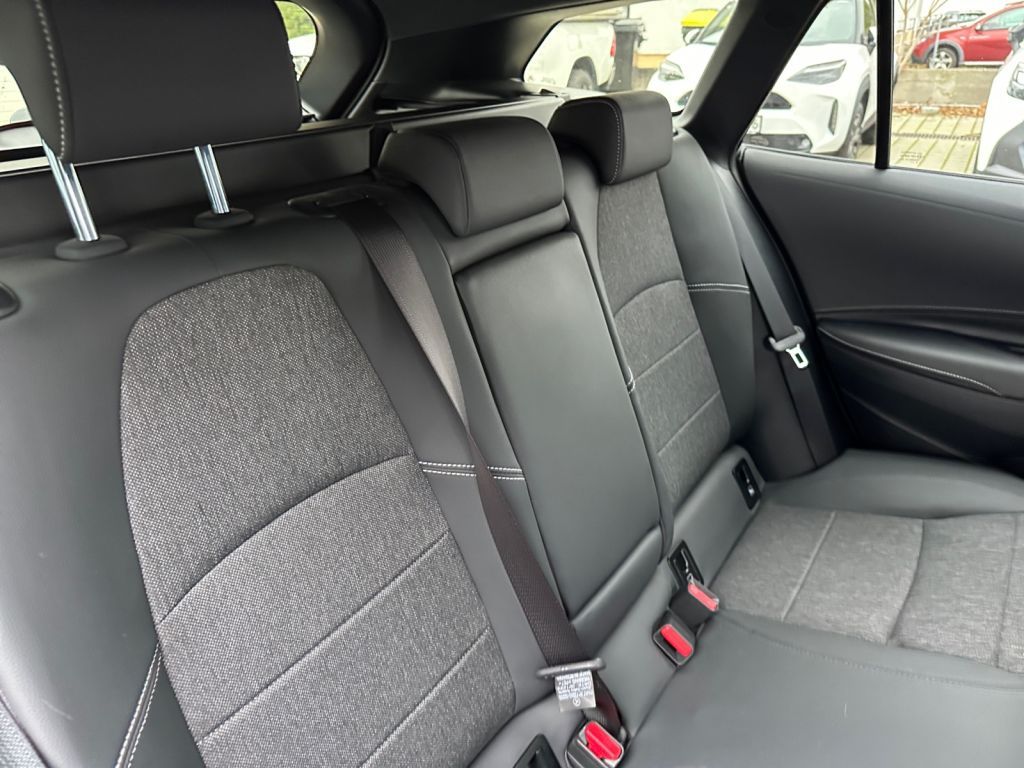 Toyota Corolla 2.0 Hybrid Touring Sports Teamplayer (ZE