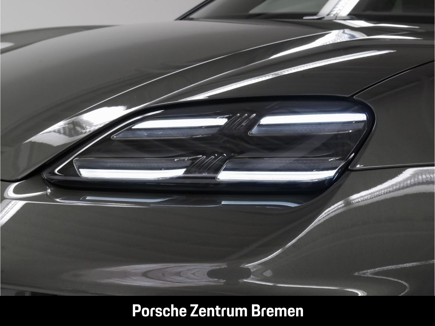 Porsche Macan 4S Sportpaket - Samsaru's Car Outlet