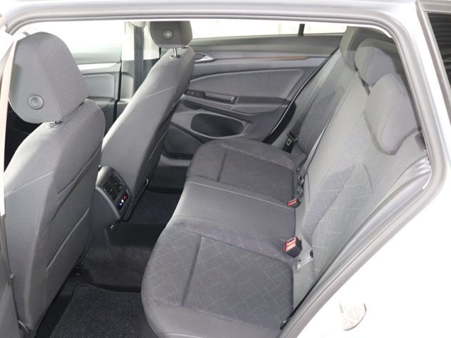 Volkswagen Golf VIII Variant Life 1.5 TSI - Samsaru's Car Outlet