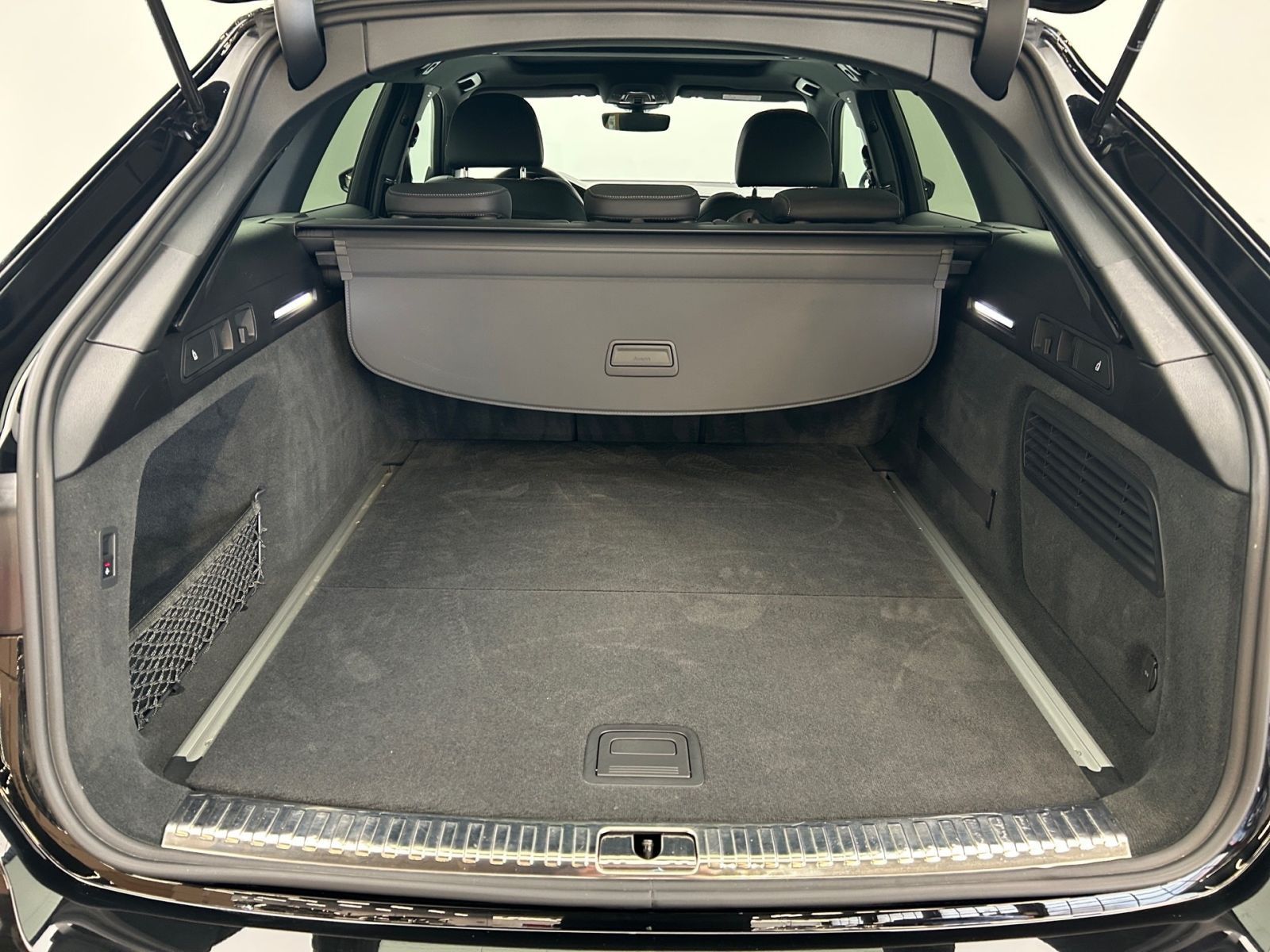 Audi A6 allroad 55 TFSI qu - Samsaru's Car Outlet