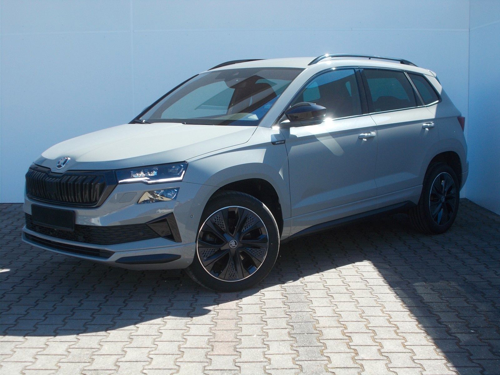 Skoda Karoq  1.5 TSI Sportline*DSG*Navi*LED *360° *AHK