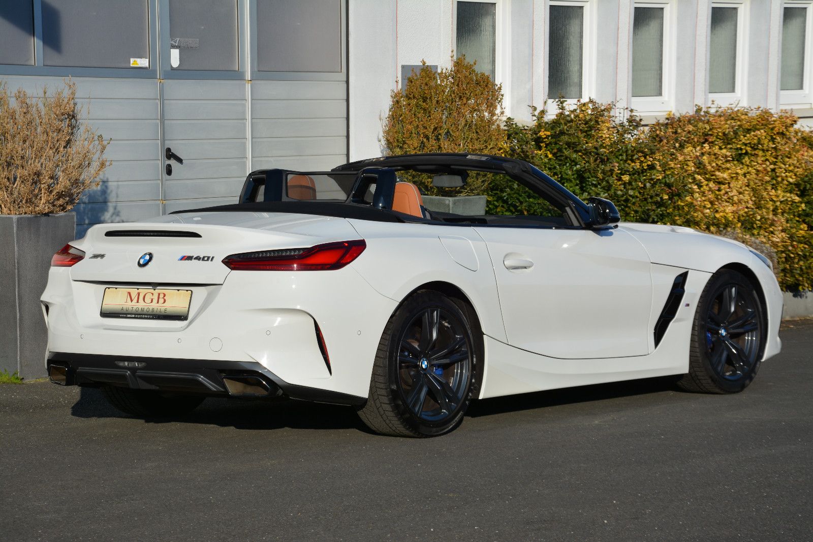 BMW Z4 M40i - Samsaru's Car Outlet