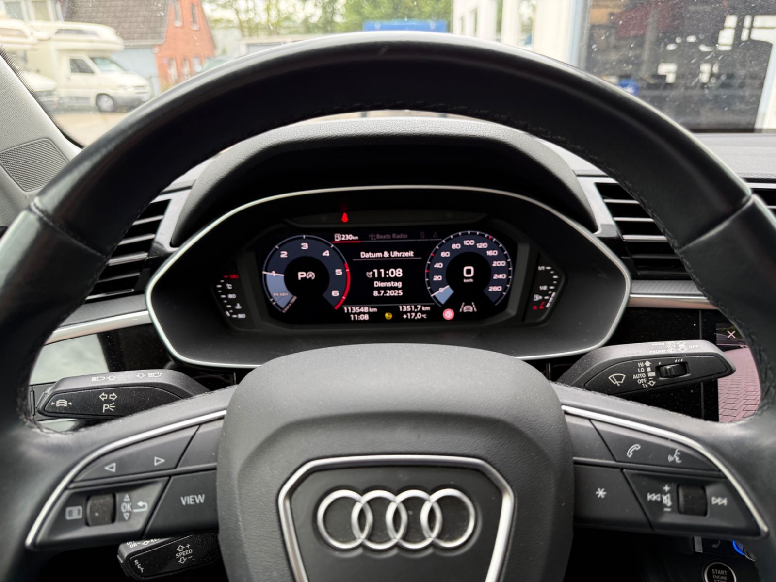 Audi Q3 35 TDI quattro - Samsaru's Car Outlet