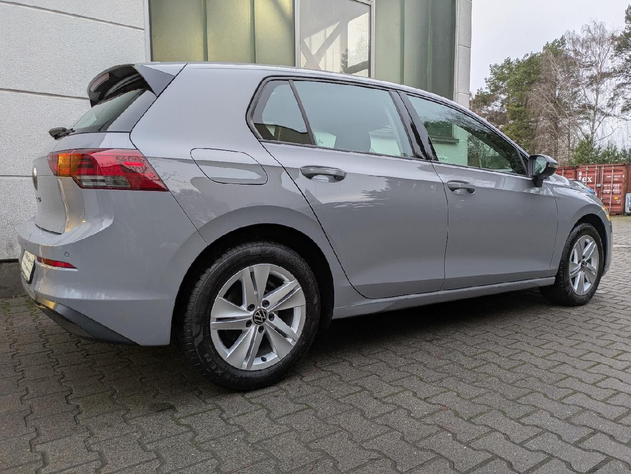 Volkswagen Golf VIII 2.0 TDI DSG Life - Samsaru's Car Outlet
