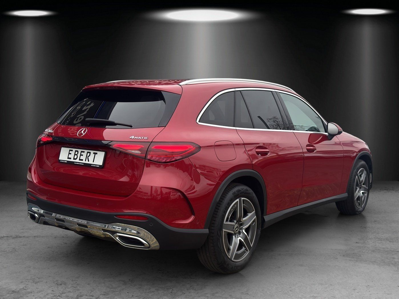 Mercedes-Benz GLC300 AMG Advan DISTRO Pano AHK Masage AIRMATIC