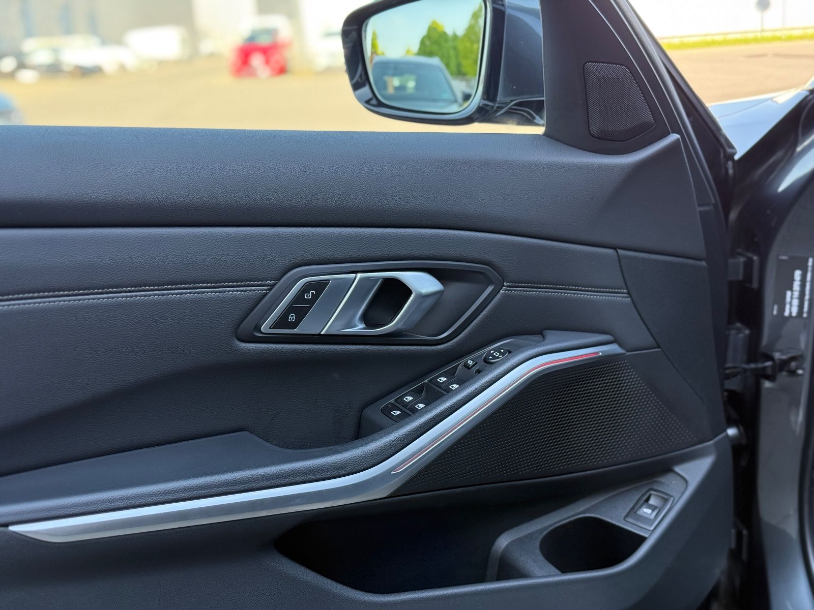 BMW 320 d xDrive LUXURY - Samsaru's Car Outlet