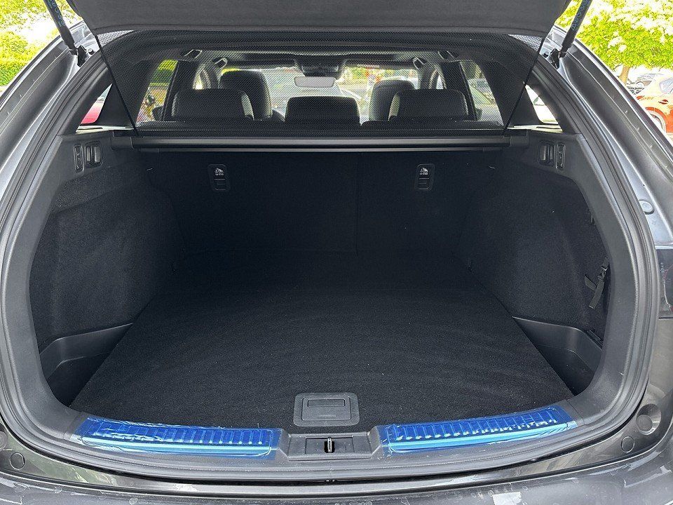 Mazda 6 Kombi 2.5 TAKUMI SUNR *Matrix-LED*360°*GSD*