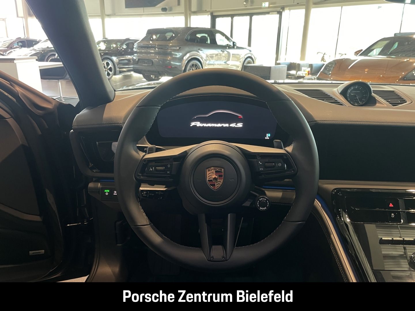 Porsche Panamera 4S E-Hybrid Surround-View Luftfederung