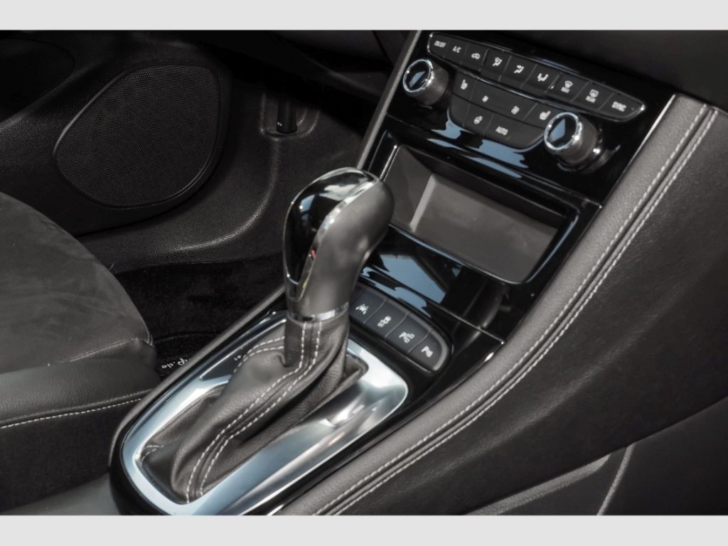 Opel Astra K Ultimate - Samsaru's Car Outlet