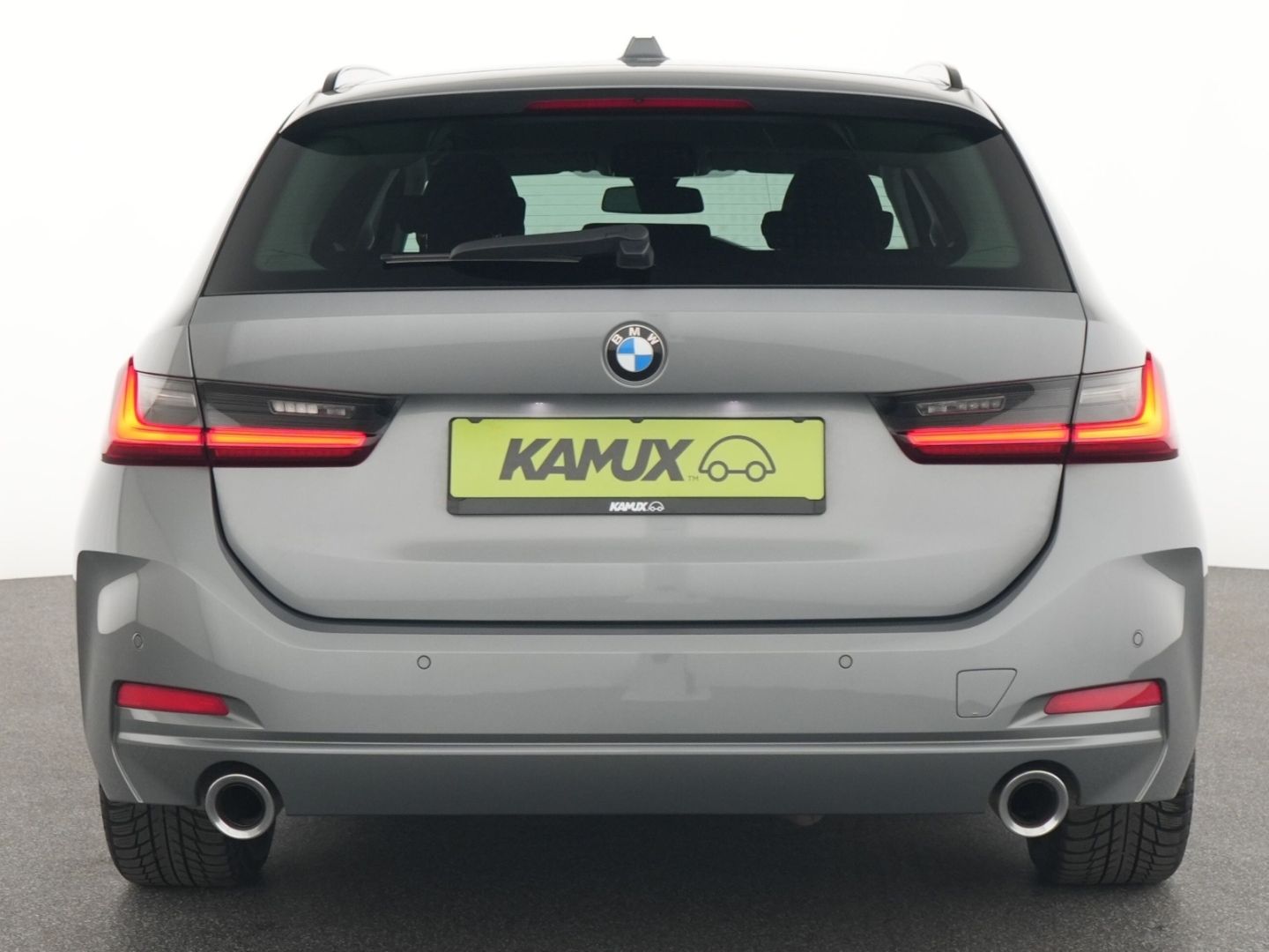 BMW 320 d xDrive Touring - Samsaru's Car Outlet