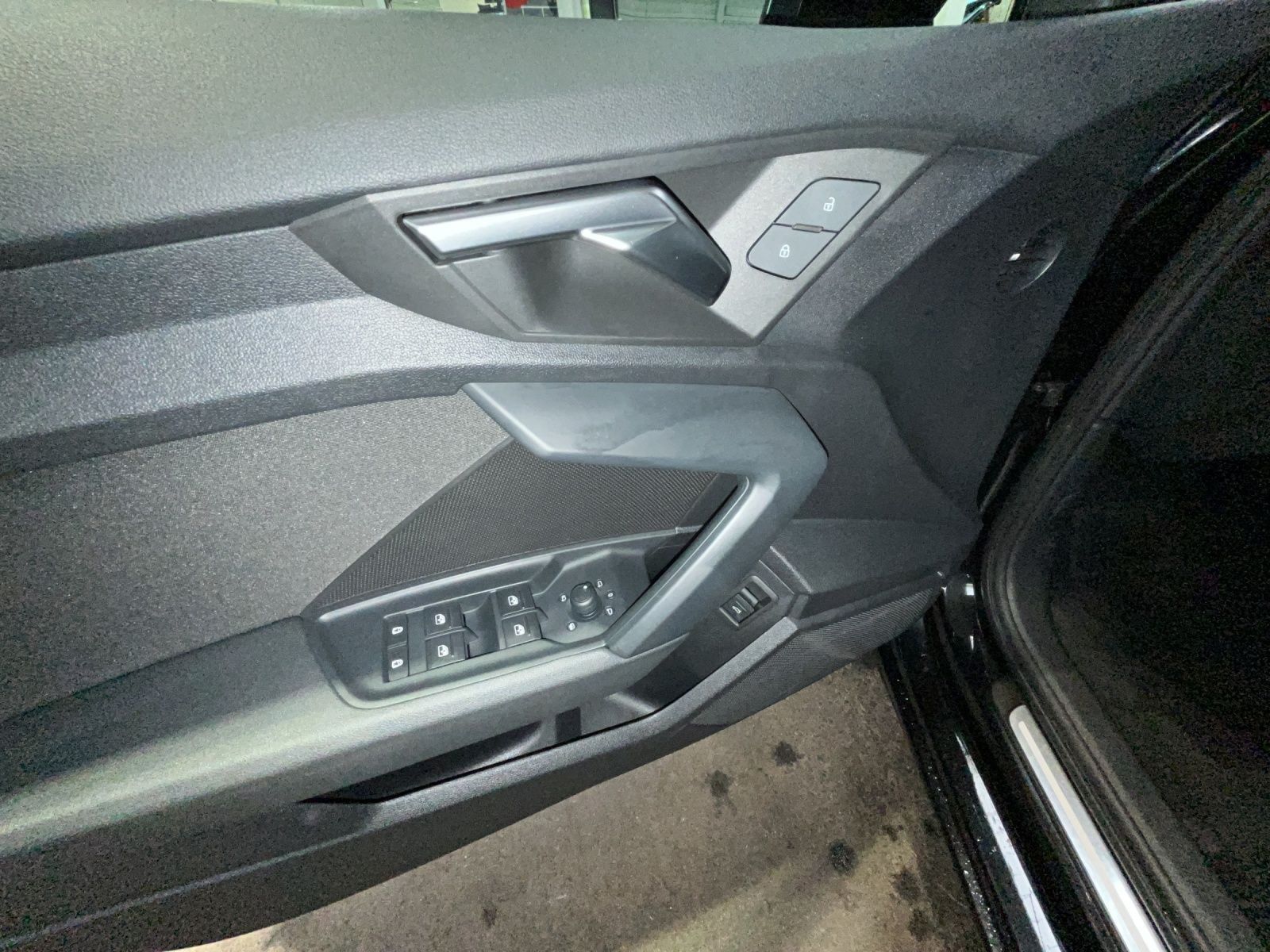 Audi A3 Limousine 30 TFSI advanced s-tronic, virtual