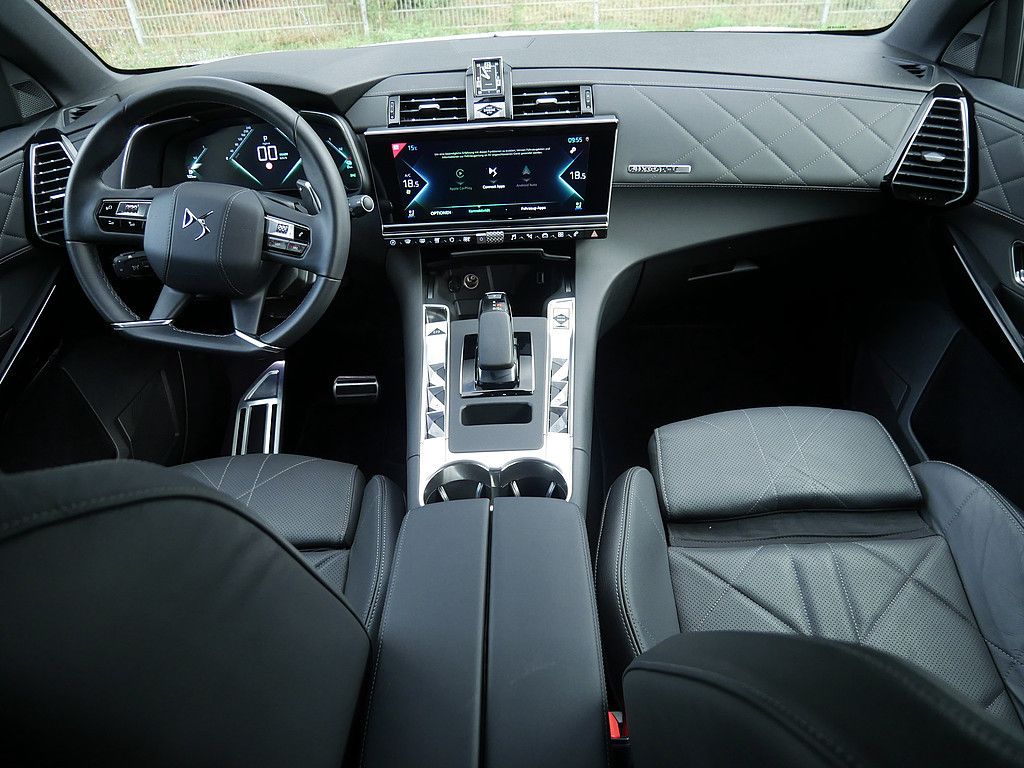 DS Automobiles DS 7 Crossback E-Tense 225 Rivoli ACC LED 360°