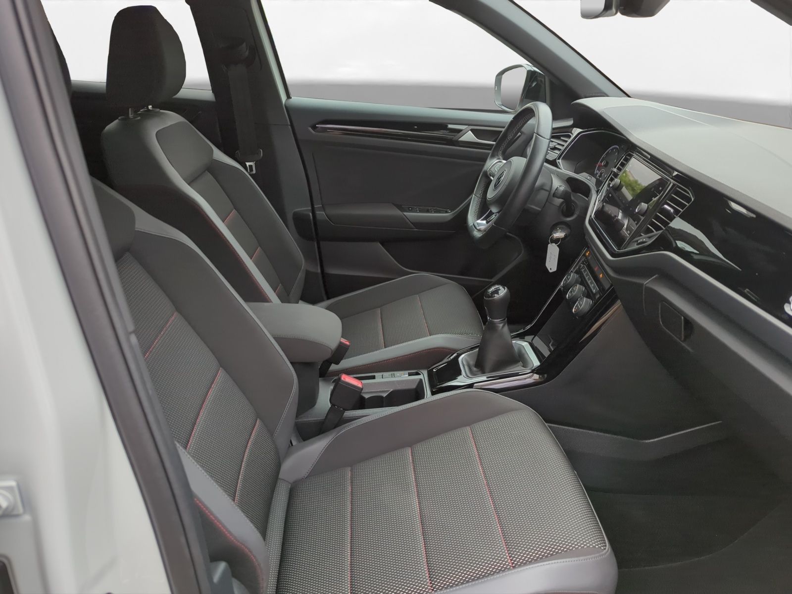 Volkswagen T-Roc 1.5 TSI Sport BlackStyle - Samsaru's Car Outlet