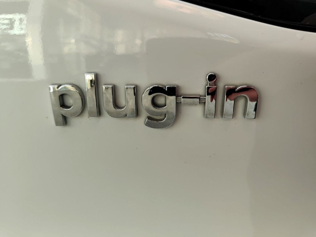 Hyundai IONIQ FL PlugInHybrid 1.6 PRIMEPaket - Samsaru's Car Outlet