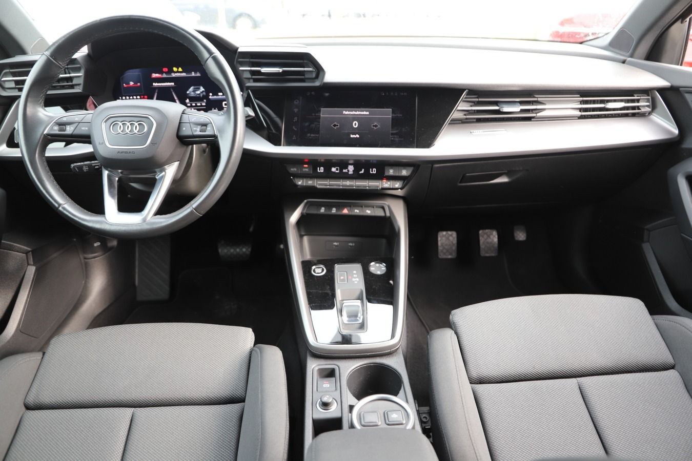 Audi A3 Sportback 35 TFSI S tronic Fahrschulfahrzeug