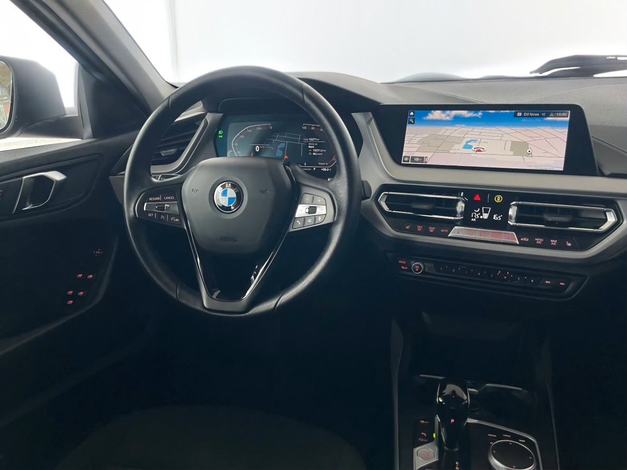 BMW 118i Aut. - Samsaru's Car Outlet