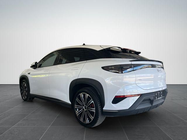 BYD Sealion 7