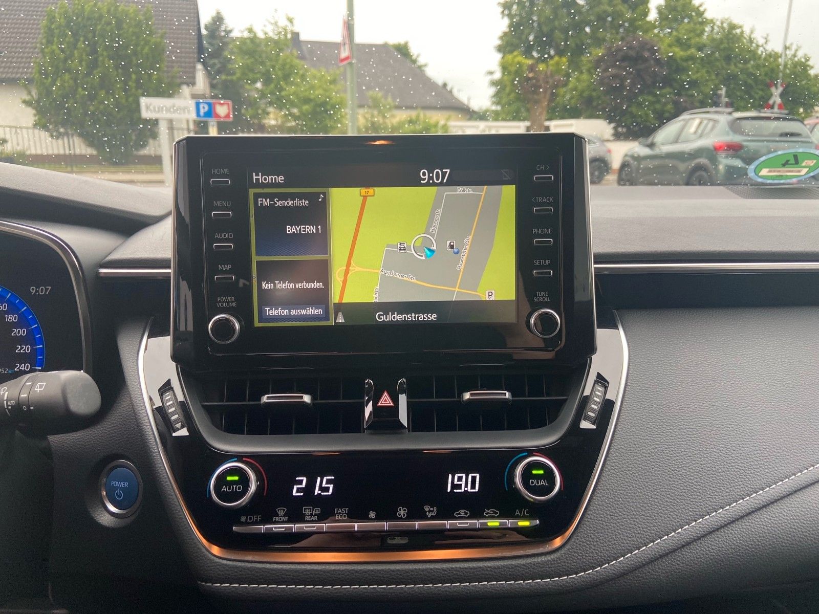 Toyota Corolla 2.0 Hybrid - Samsaru's Car Outlet