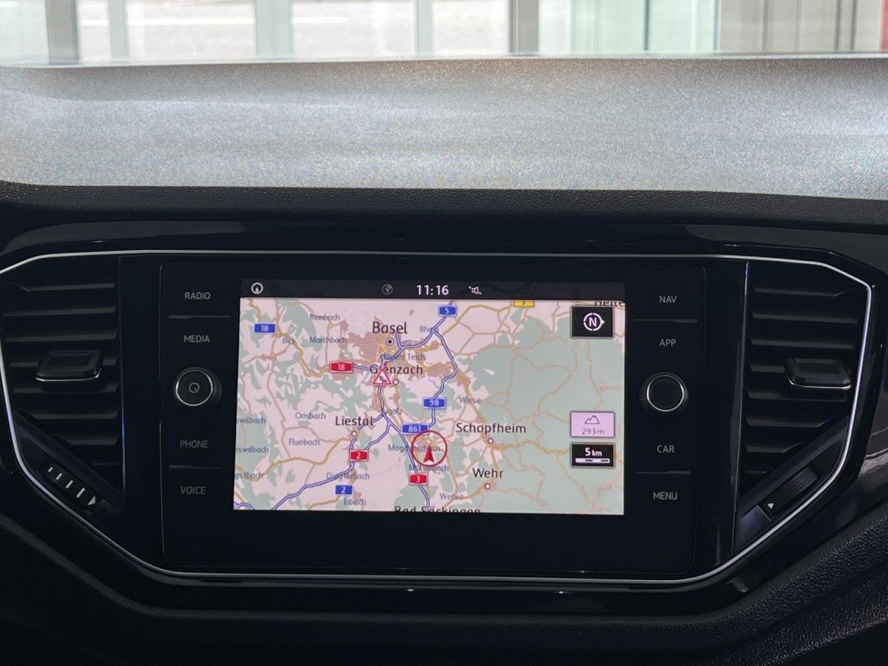 Volkswagen T-Roc Sport 4Motion 2.0 TSI DSG - Samsaru's Car Outlet