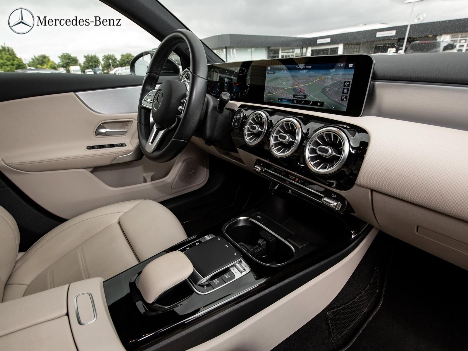 Mercedes-Benz A 180 Edition 19 - Samsaru's Car Outlet